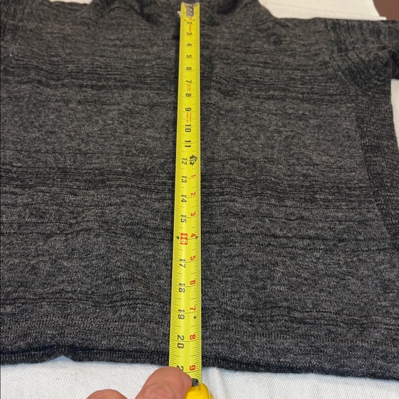 30-211006 Paka Gray Women's quarter zipper Sweater XXS EUC - Picture 5 of 10